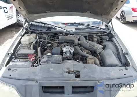 2003 Lincoln Town Car Signature from USA, damaged, VIN 1LNHM82W73Y650288